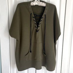 Madden nyc poncho sweater one size